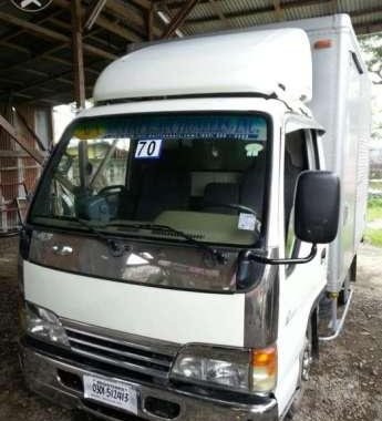 Isuzu elf closed van aluminum