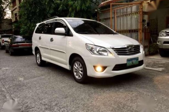 2012 Toyota Innova 2.5 V AT White For Sale 