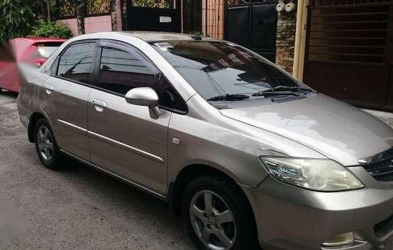 honda city 08 AT 13 all pwr fresh orignal pnt 18kms a Ltr economical