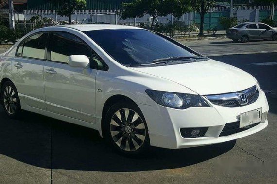 For sale white Honda Civic 2009