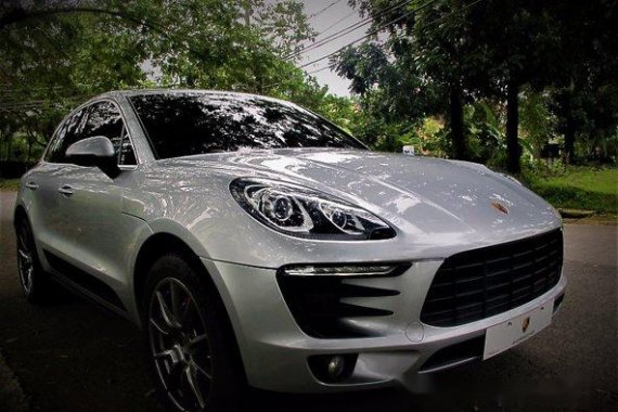 Well-maintained Porsche Macan 2015 for sale