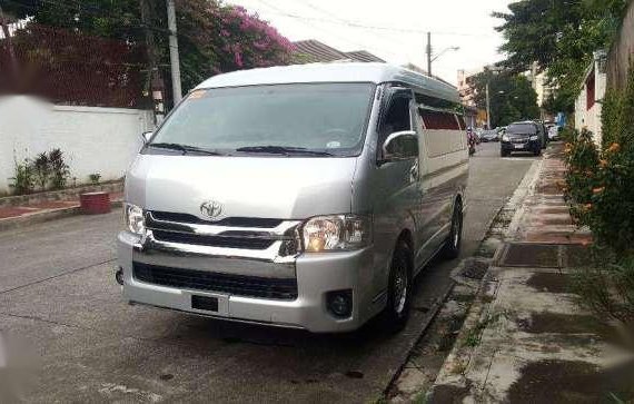 2016 Toyota Hiace Grandia Automatic Diesel - 16