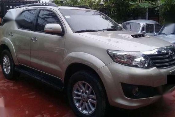 Toyota fortuner g 4x2 Diesel manual transmission 2014