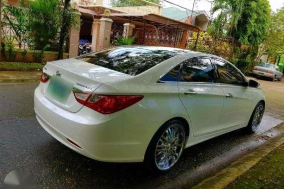 Hyundai Sonata premium gls theta ll panoramic like accord camry