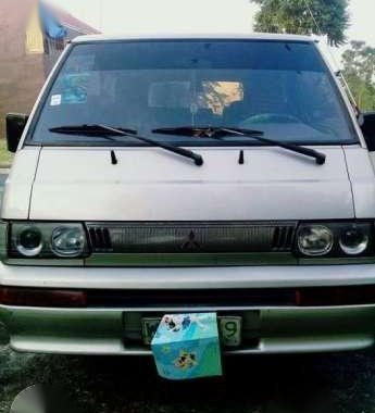 Mitsubishi L300 van 1997