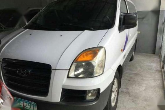 Smooth Shifting 2006 Hyundai Starex CRDI GRX AT For Sale