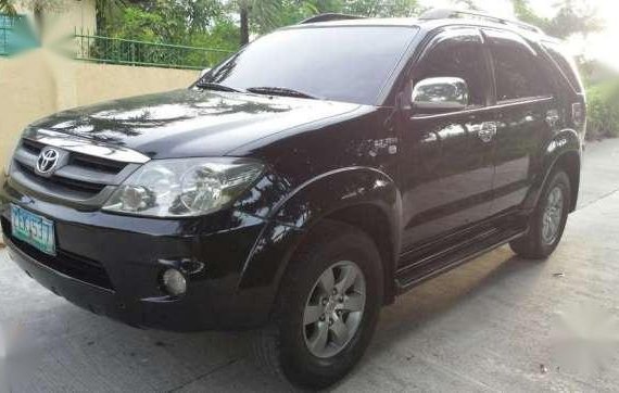 Toyota Fortuner VVTi 2006 AT Black For Sale 