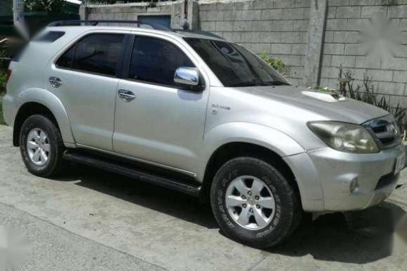 For sale Toyota Fortuner matic 4x4v 2009