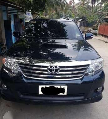 Toyota Fortuner 2014 V diesel for sale 