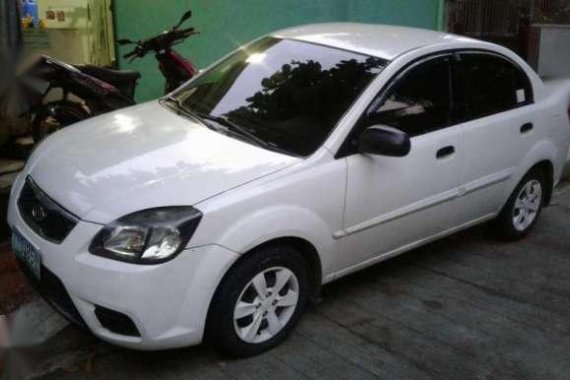 Fresh 2011 KIA RIO MT White Sedan For Sale 