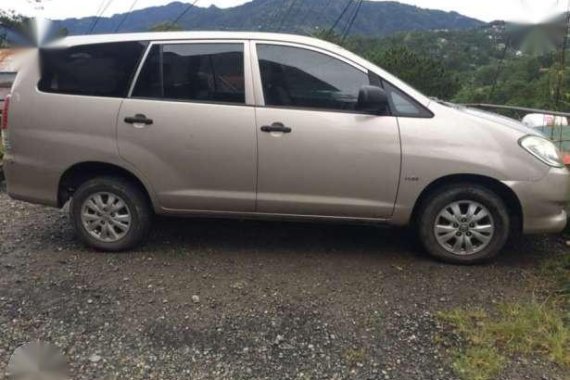 Well Maintained Toyota Innova Vvti E 2009 For Sale