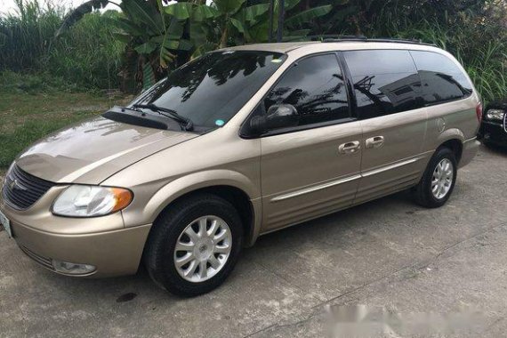 Good as new Chrysler Town and Country 2004 for sale