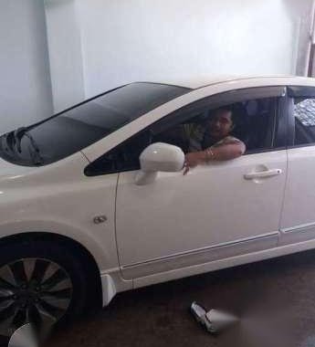 Honda Civic 2011 MT White Sedan For Sale 