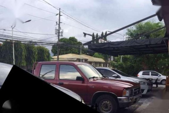 Toyota Hilux Red 1997 good as new for sale 