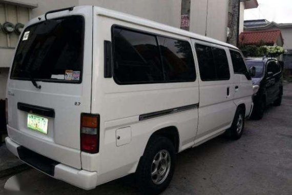 Nissan Urvan 2012 pearl white for sale 