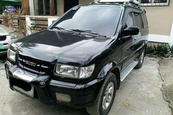 Isuzu Crosswind XUVi Manual 2004 Black For Sale 