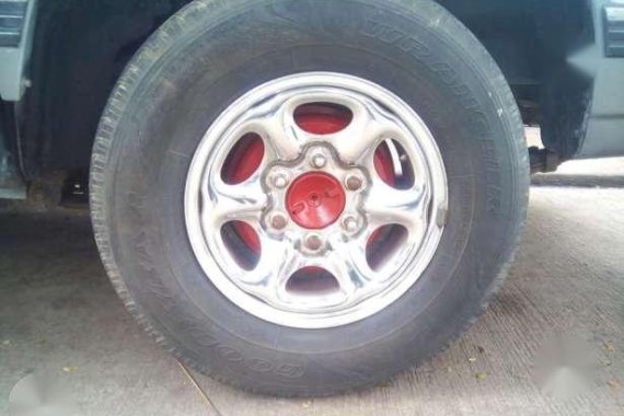 Mitsubishi L200 good as new for sale 