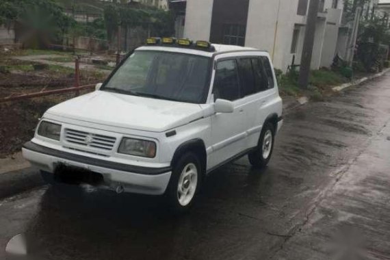 Suzuki Vitara 4x4 MT SUV White For Sale 
