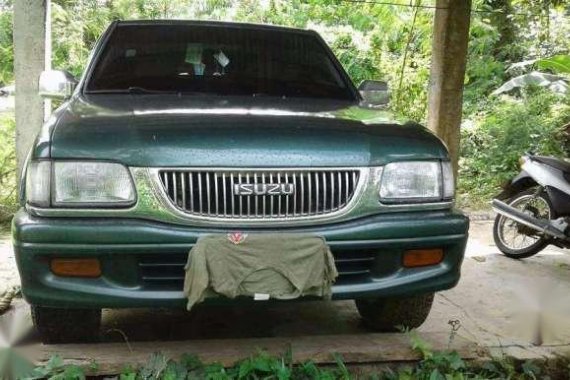 Isuzu Fuego Pick up 2001 MT Green For Sale 