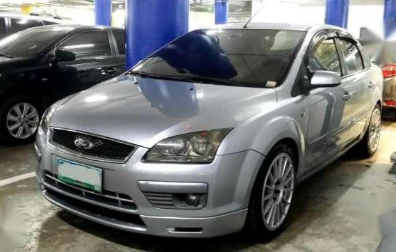 Ford Focus Ghia 1.8L for sale 