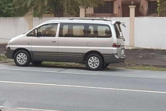 Hyundai Starex 2003 AT Silver Van For Sale 