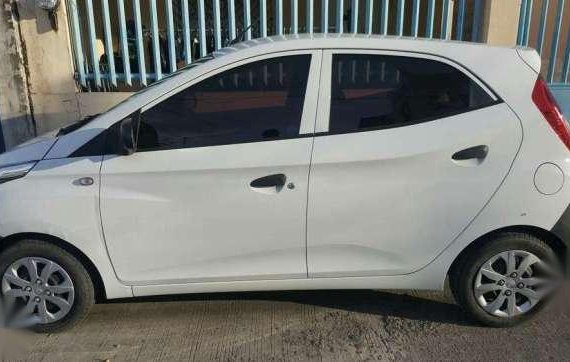 Hyundai Eon 2015 MT Gas White HB For Sale 
