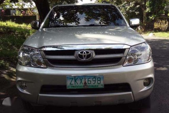 2007 Toyota Fortuner G 4x2 Diesel Automatic for sale 