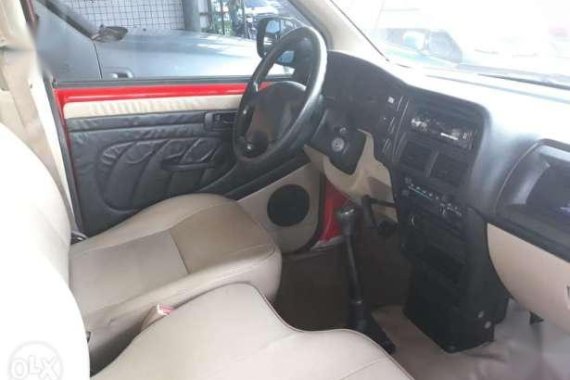 2013 Isuzu Crosswind red color for sale 