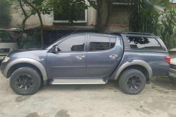 For sale 2010 Mitsubishi Strada 4X4 Pick-Up 