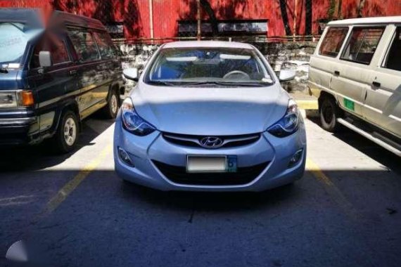 2012 Hyundai Elantra like new for sale 