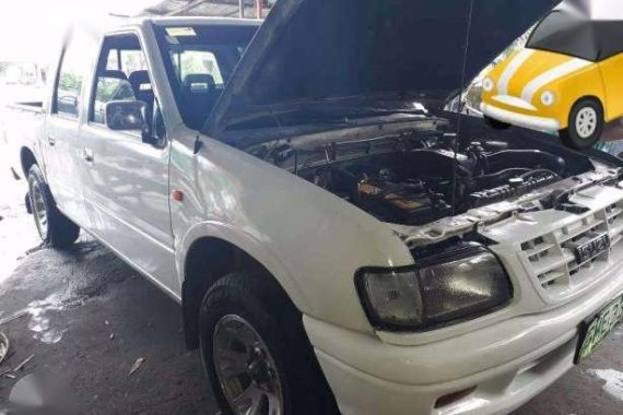 Isuzu Fuego 2000 year model for sale 