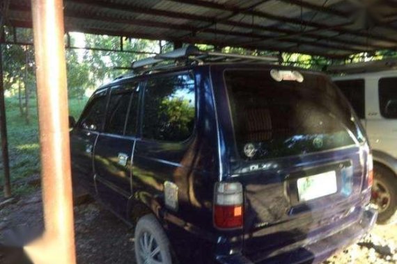 For sale blue color 2005 Toyota Revo   