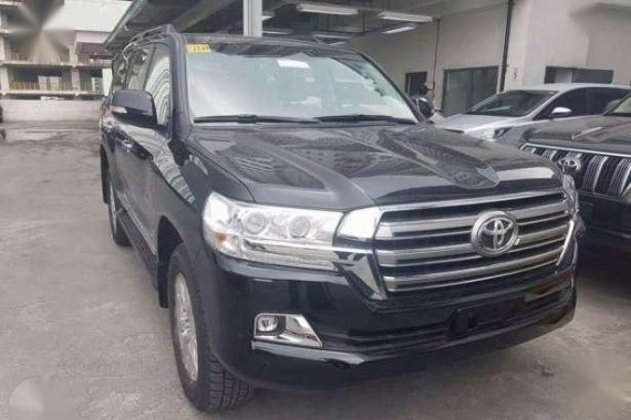 For sale 2017 Toyota LAND CRUISER (brand new) 