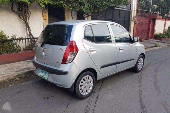 2010 Hyundai i10 AT Silver Hatchback For Sale 