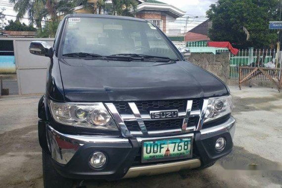 Well-kept Isuzu Crosswind 2012 for sale