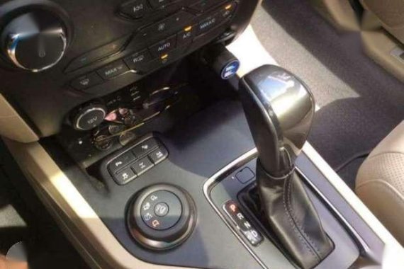 2016 Ford Everest 3.2 4X4 Titanium Plus Turbo Diesel for sale 