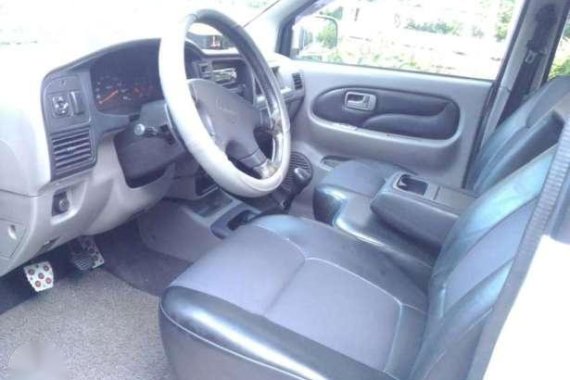 Isuzu Crosswind Xuv 2005 Manual White For Sale 