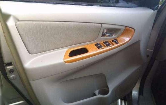 2009 Toyota Innova G Gas MT Beige For Sale 