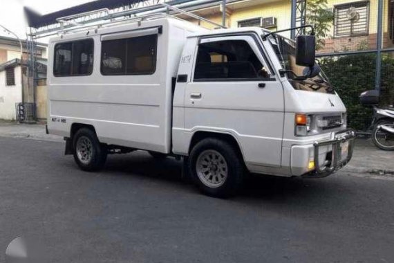 Mitsubishi L300 2011 FB MT White For Sale 