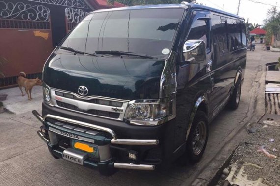 2011 Toyota Hiace Commuter for sale 