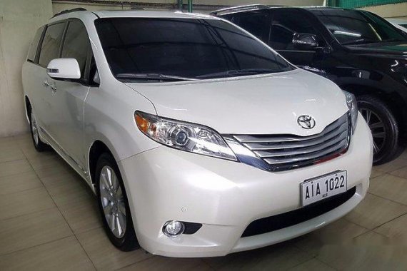 Good as new Toyota Sienna 2015 for sale in Quezon