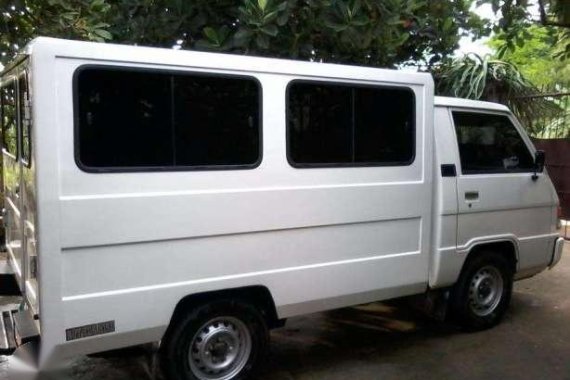  Mitsubishi L300 MT White Truck For Sale 