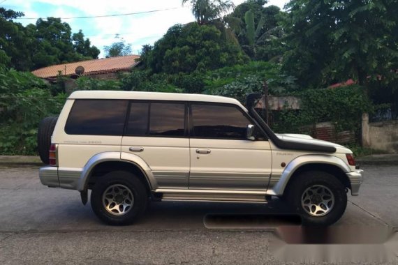 Well-kept Mitsubishi Pajero 2003 for sale