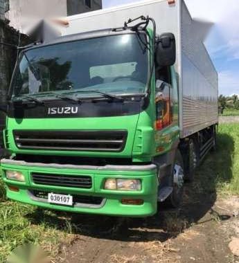 For sale Isuzu Giga like new for sale 