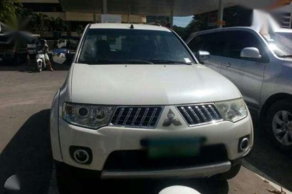 2010 Mitsubishi Montero GLS AT White For Sale 