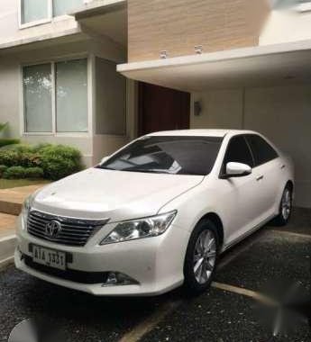 Toyota Camry 2015 2.5V like new for sale