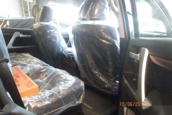 Brand New 2018 Toyota Land Cruiser VX For Sale