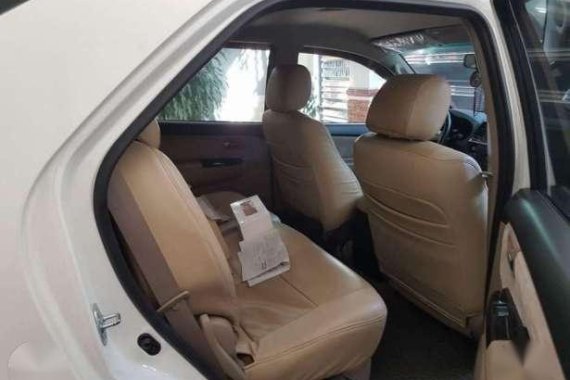 Toyota Fortuner G 2014 MT 4x2 2.5 MT White For Sale 