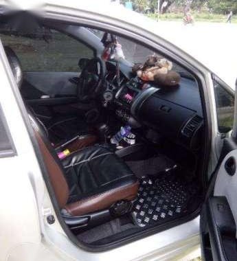 Honda Fit 2010 Hatchback AT Silver For Sale 