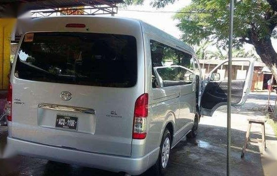 Toyota Hiace GL Grandia 2017 MT Silver For Sale 